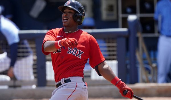 Boston sube a las Mayores a prospecto colombiano de raíces nicaragüenses