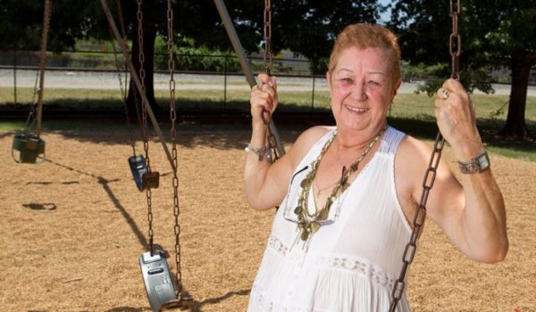 Roe vs Wade: Norma McCorvey, la controvertida mujer que originó la histórica decisión que legalizó el aborto en EE.UU. (y que luego se convirtió en activista provida)