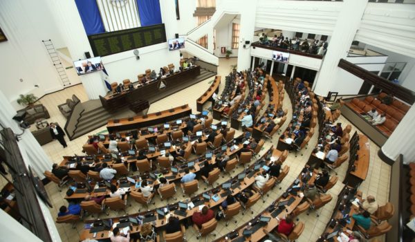Casi 200 ONG en la agenda de la Asamblea Nacional para ser canceladas, otra iniciativa incluye 98 organizaciones