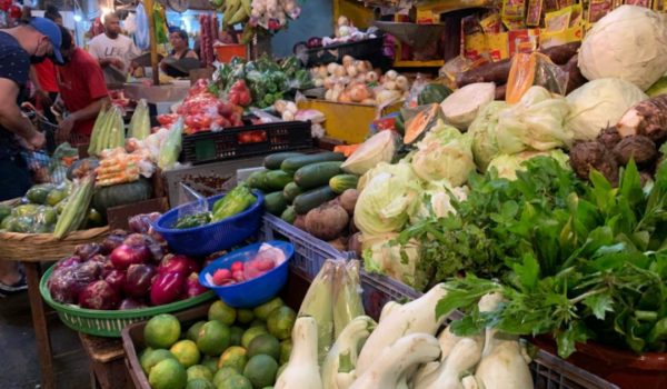 «Todo está más caro», dicen los comerciantes de mercados capitalinos
