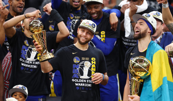 Warriors regresan a la cima de la NBA tras rematar a Celtics