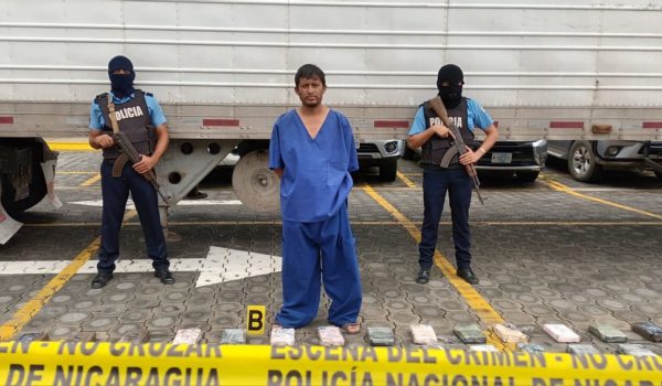 El guatemalteco Mario Escobar Hernández, de 39 años capturado transportando más de 119 kilos de cocaína. LA PRENSA.