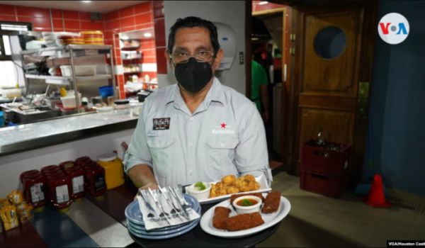 médico, mesero, Costa Rica