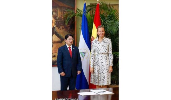 Rosario Murillo saluda a la nueva embajadora de España en Nicaragua, dejando atrás un año de tensiones diplomáticas