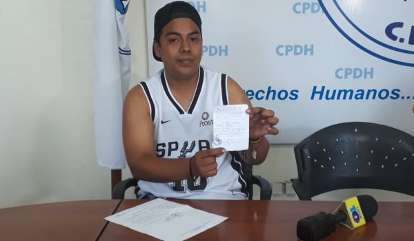 Dos exreos políticos de Ortega se entregaron este sábado a Inmigración de EE.UU.