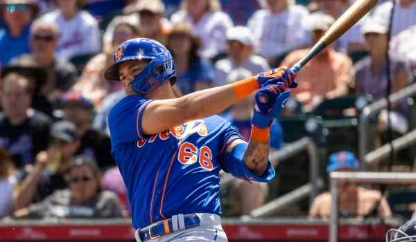 Mark Vientos, prospecto de raíces nicas, llamado por los Mets