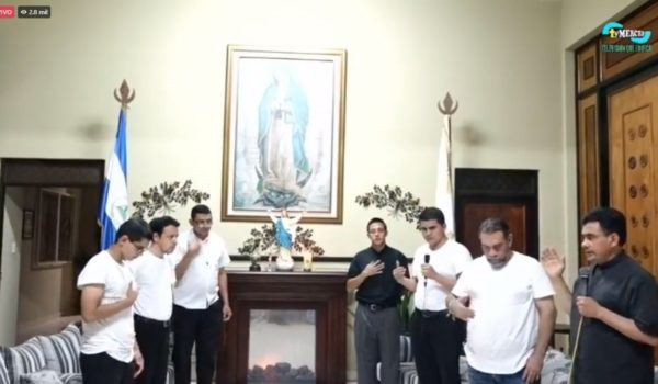 Obispo Álvarez cumple hoy 14 días de «casa por cárcel», no ha participado en las dos últimas transmisiones desde la curia