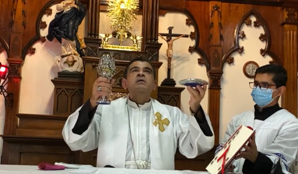 Casa por cárcel a monseñor Rolando Álvarez trastoca el funcionamiento de dos diócesis