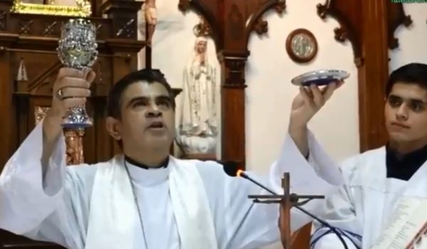A 12 días de su «retención», monseñor Álvarez celebra la Asunción de María