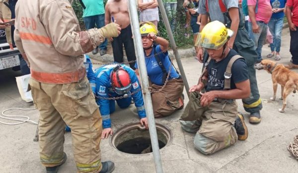 Muere joven de 22 años que cayó en un manjol en Managua