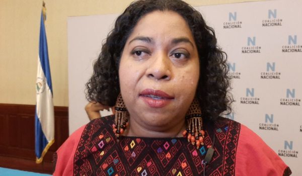 Régimen niega entrada a la nicaragüense Anexa Alfred Cunningham, miembro de un mecanismo de la ONU