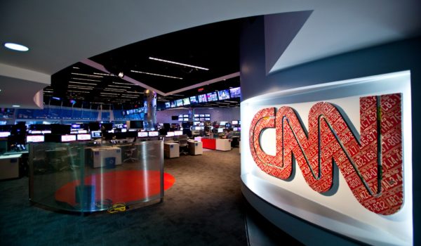 Ortega sigue los pasos de Maduro al bloquear CNN en Español