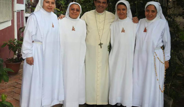 Religiosas de la Cruz del Sagrado Corazón de Jesús salieron de Nicaragua por vencimiento de residencia y problemas de salud