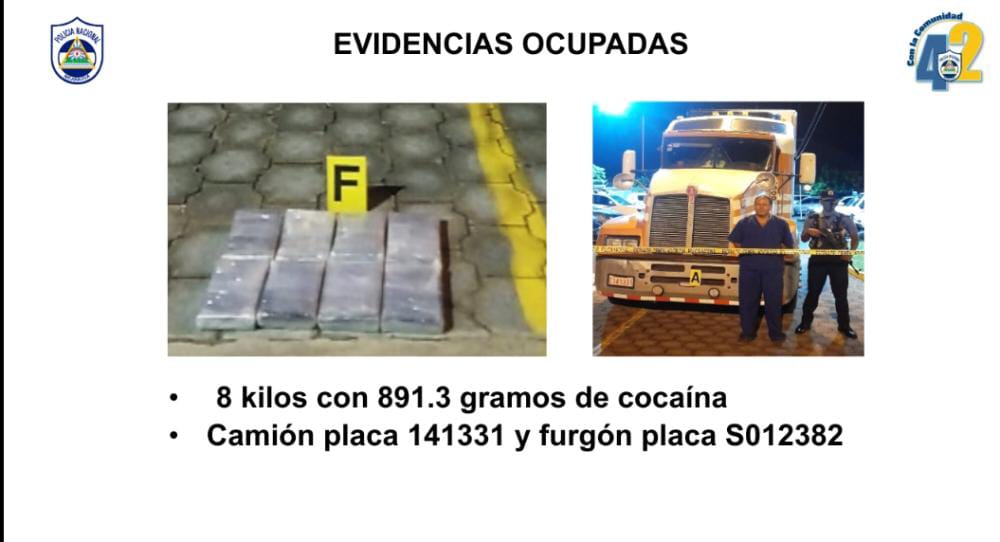 La Policía también presentó la droga  incautada y el furgón en que Olger Valverde  Moya la transportaba, LA PRENSA/ Policía 