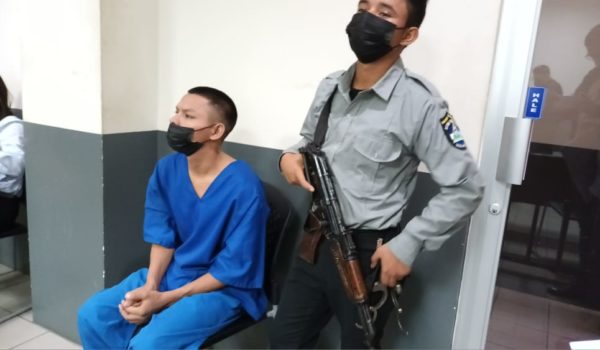 Busero que manejaba con boleta amarilla ajena paga cuatro mil dólares por su libertad