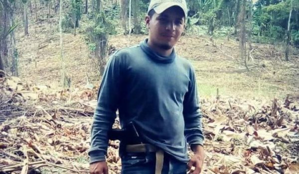 Policía mata a presunto delincuente mientras andaba buscando a responsables de un robo
