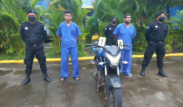 Detienen a dos sujetos por robo y asesinato de cambista chinandegano