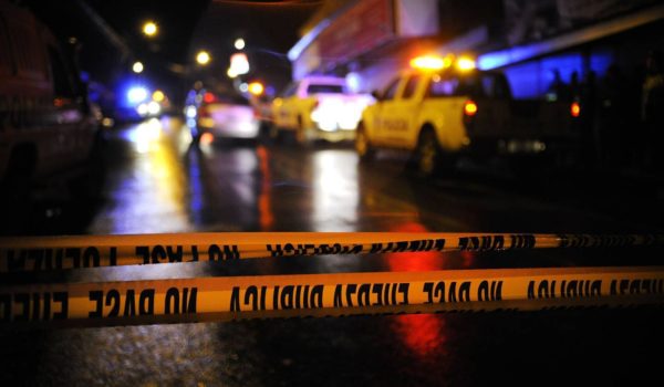 Dos nicaragüenses fallecen en Costa Rica; uno en accidente y el otro acribillado
