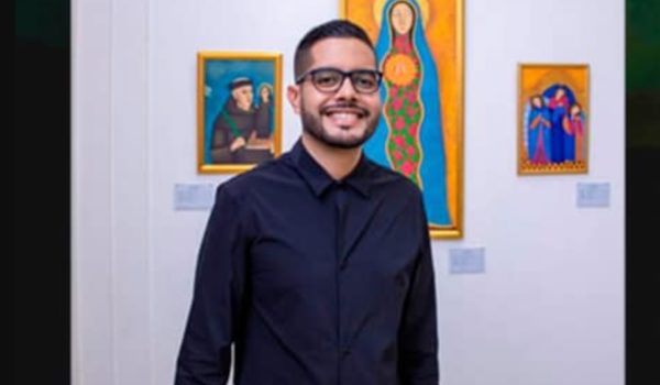 Dictadura nombra a artista plástico, amigo de Camila Ortega, embajador en Guatemala