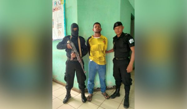 Capturan en Nicaragua a hondureño que atacó a machetazos a una maestra