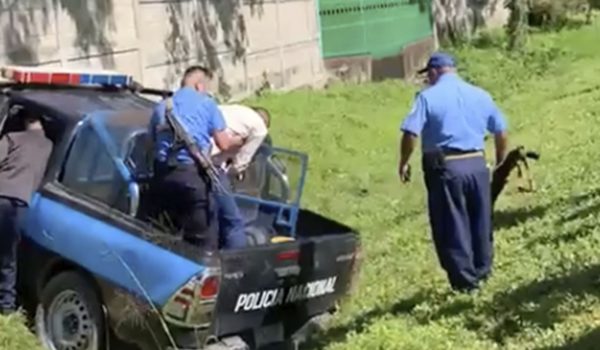 Choca patrulla que trasladaba presos señalados de matar a tres policías en Esquipulas