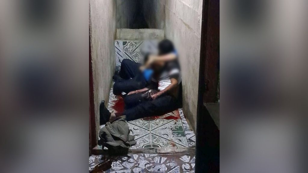 Los policías identificados como William y Eliseo quedaron muertos dentro de un bar en Esquipulas, Matagalpa. LA PRENSA/Cortesía.