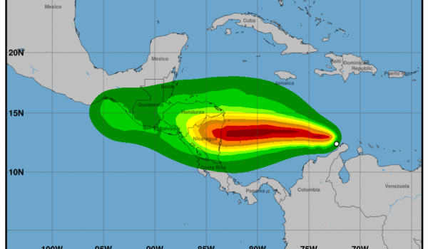 Tormenta Julia avanza y podría impactar como huracán a Nicaragua este domingo