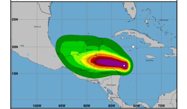 Lisa se convierte en huracán de categoría 1 y avanza hacia el norte de Centroamérica