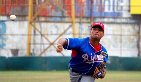Destacado exlanzador del beisbol nacional sobrevive a accidente cerebro vascular