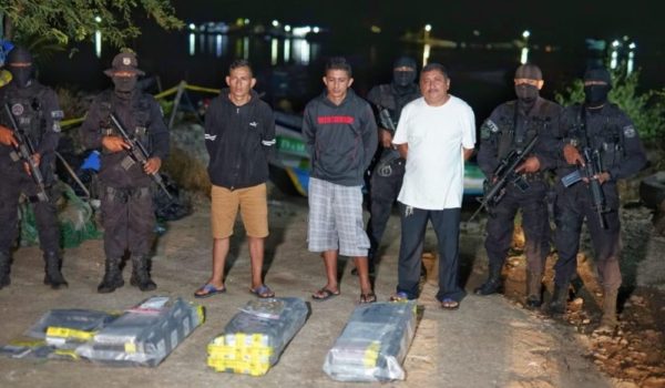 Nicaragüenses capturados con millonario cargamento de cocaína en El Salvador sentenciados a 20 años de prisión