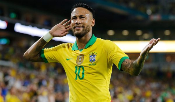 Brasil aterriza en Qatar con la mira puesta en Copa del Mundo