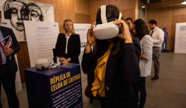 Exponen en Costa Rica las torturas a opositores en las cárceles de Nicaragua con el lema: «Tu solidaridad puede detener la tortura»