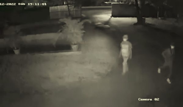 Se filtra video de cuando llegaron asaltantes a restaurante donde mataron a adolescente