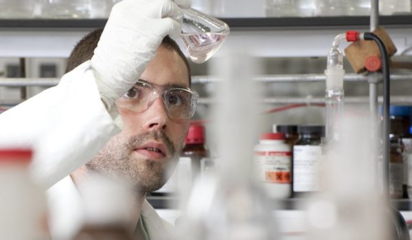 Para qué sirve y por qué cuesta tanto Hemgenix, el medicamento más caro del mundo