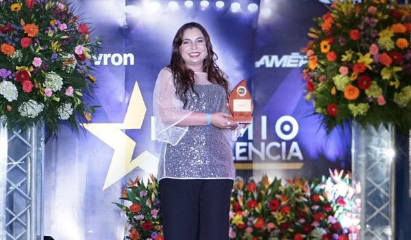 Claro recibe Premio a la Excelencia