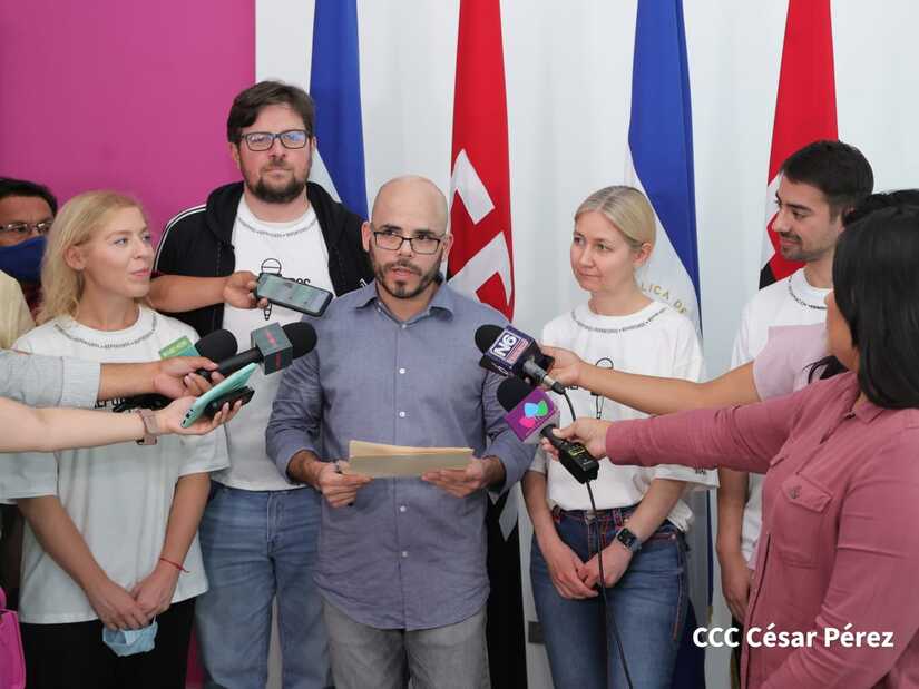 Daniel Edmundo Ortega Murillo, Media Coordinator of the Communication and Citizenship Council, welcoming Russian journalists.