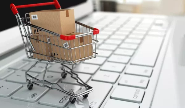 ¿Piensa hacer compras en línea? Lo que debe saber para evitar ser víctima de estafas, según especialistas
