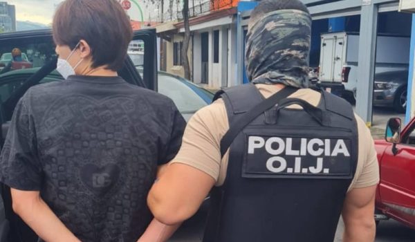 Alargan prisión preventiva para dueño de tienda SYR en Costa Rica por golpiza a trabajadoras nicas