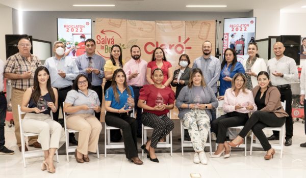 Claro entrega reconocimientos a empresas que Salvan Lo Bonito