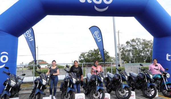 Tigo premia a sus clientes y socios comerciales