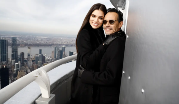 Marc Anthony y Nadia Ferreira se casan en Miami