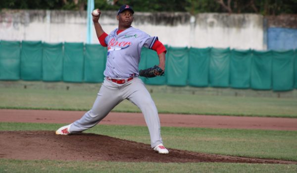 Luis Ramírez ofrece un recital y el Bóer empata la serie Final