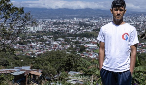 El delito de ser monaguillo: la historia de Kevin Martínez