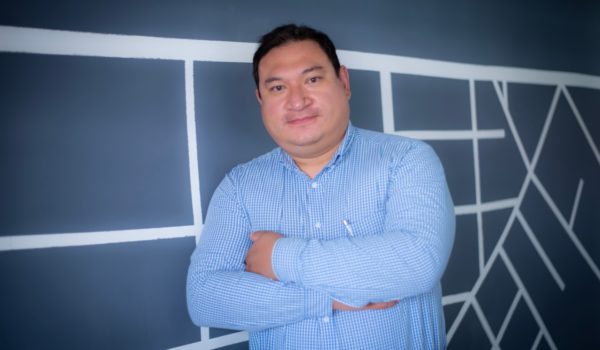 Exsubdirector de Migración de Costa Rica aconseja pedir refugio en la frontera para evitar filas