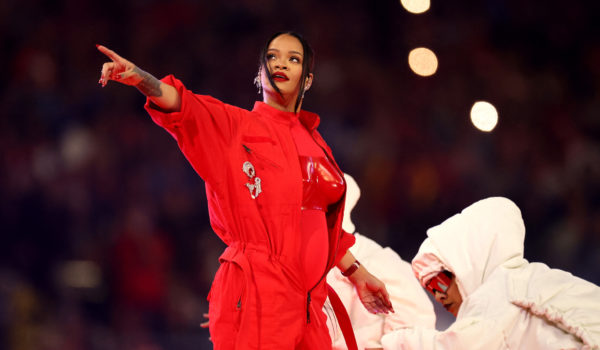Rihanna, embarazada, se convirtió en la MVP del Super Bowl 2023