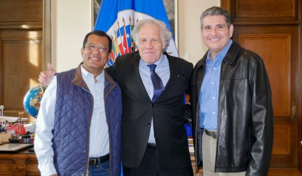 Secretario general de la OEA se reúne con opositores desterrados de Nicaragua