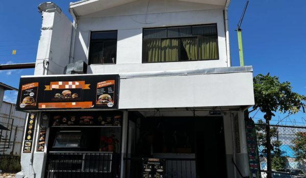 Nica y colombiano vendían hamburguesas y gallo pinto con cocaína en Costa Rica