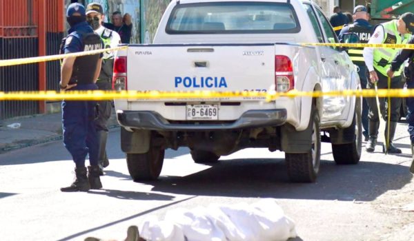 Nicaragüense muere en Costa Rica al caer de camión recolector de basura donde buscaba comida