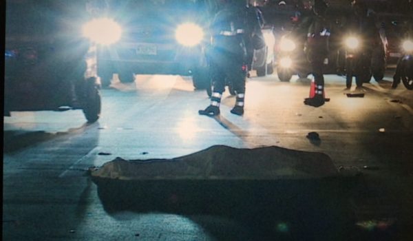 Hombre que iba cruzando la calle con su hija muere en accidente