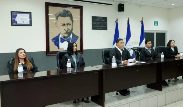 Los verdugos: estos son los judiciales que desterraron y confiscaron a 94 nicaragüenses